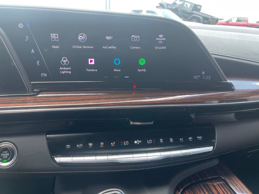 2022 Cadillac Escalade 4WD Luxury