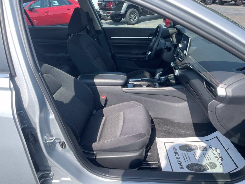 2023 Nissan Altima SV FWD