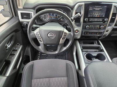 2024 Nissan TITAN Crew Cab SV 4x2