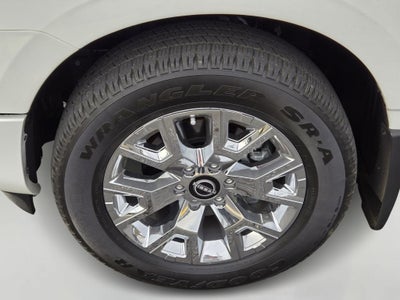 2024 Nissan TITAN Crew Cab SV 4x2