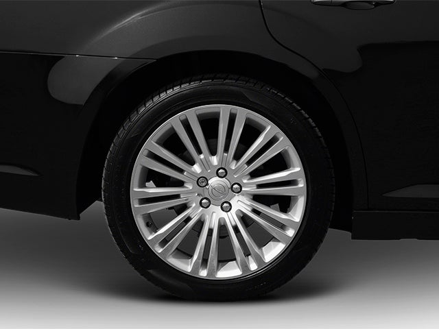2013 Chrysler 300 Motown