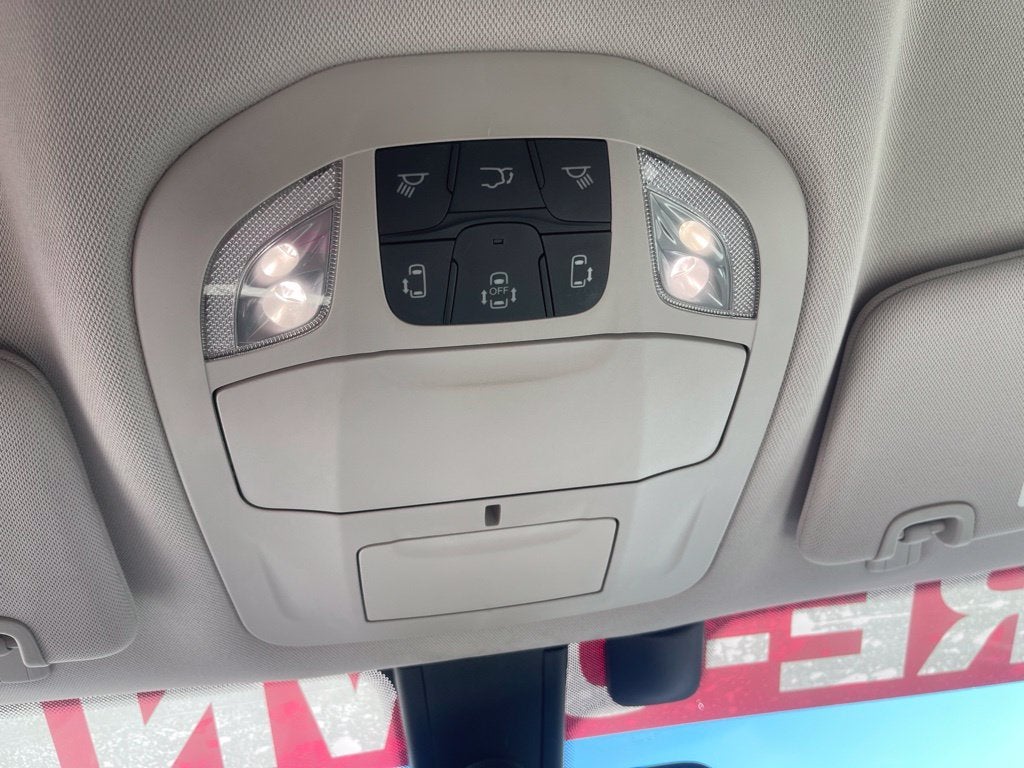 2017 Chrysler Pacifica Touring-L Plus