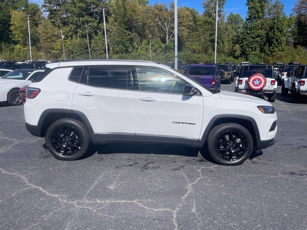 2027 Jeep Compass COMPASS LATITUDE ALTITUDE 4X4