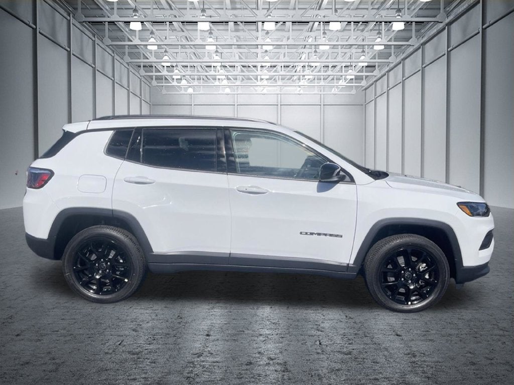 2027 Jeep Compass COMPASS LATITUDE ALTITUDE 4X4