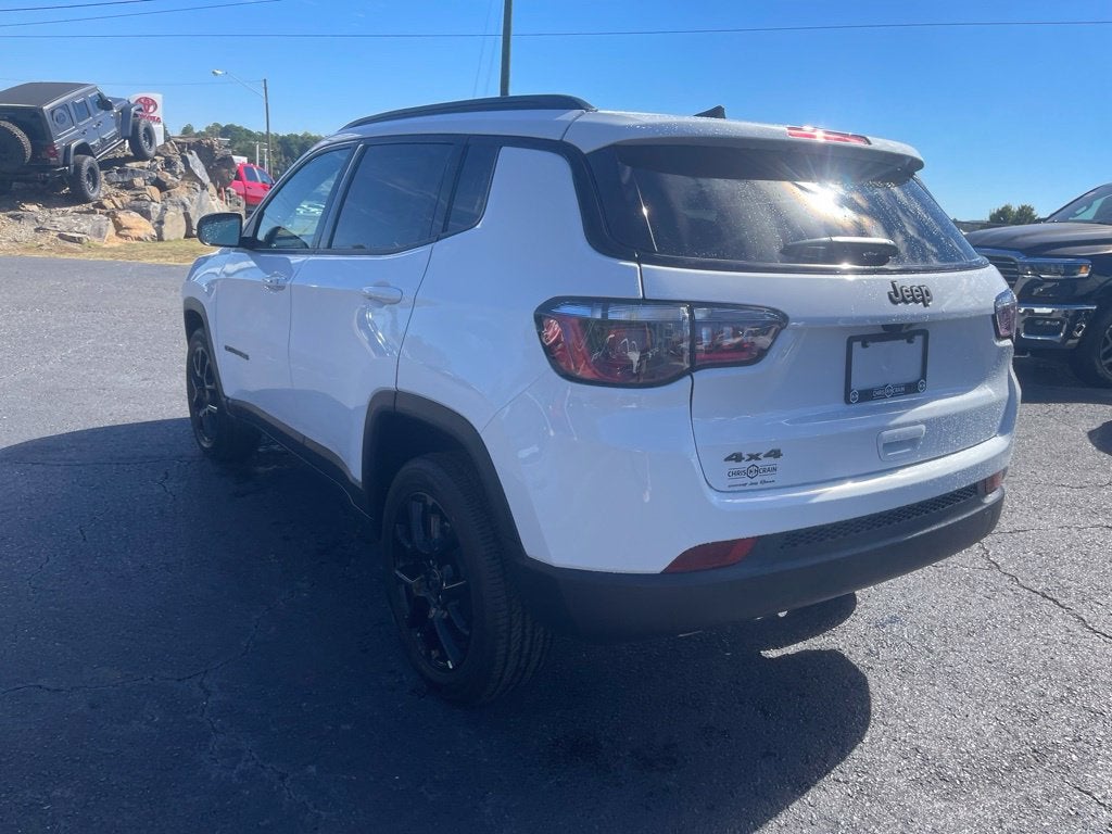 2027 Jeep Compass COMPASS LATITUDE ALTITUDE 4X4