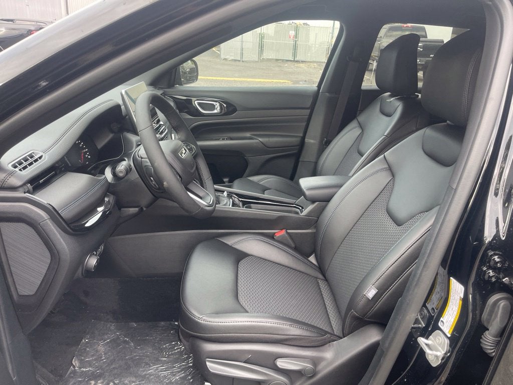 2027 Jeep Compass COMPASS LATITUDE ALTITUDE 4X4