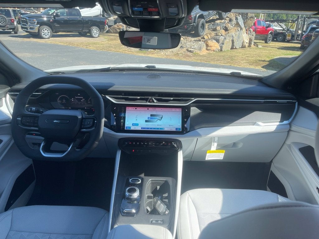 2027 Jeep Cherokee CHEROKEE OVERLAND 4X4