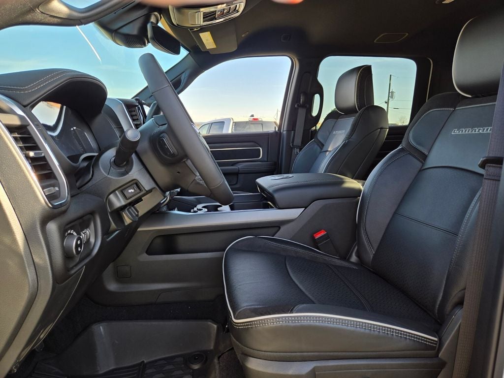 2026 RAM Ram 3500 RAM 3500 LARAMIE CREW CAB 4X4 8' BOX