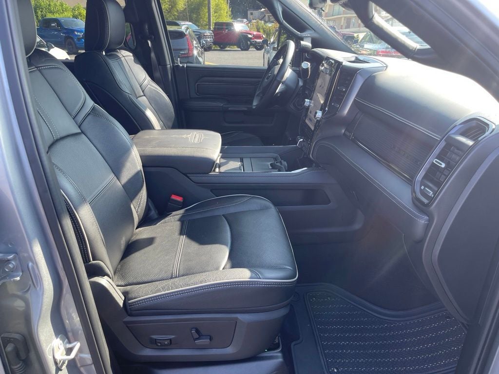 2024 RAM 3500 Limited Crew Cab 4x4 8' Box