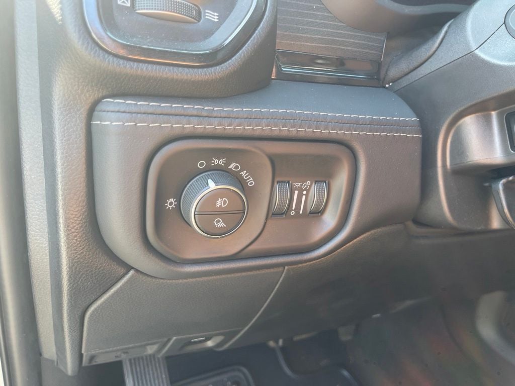 2024 RAM 3500 Limited Crew Cab 4x4 8' Box