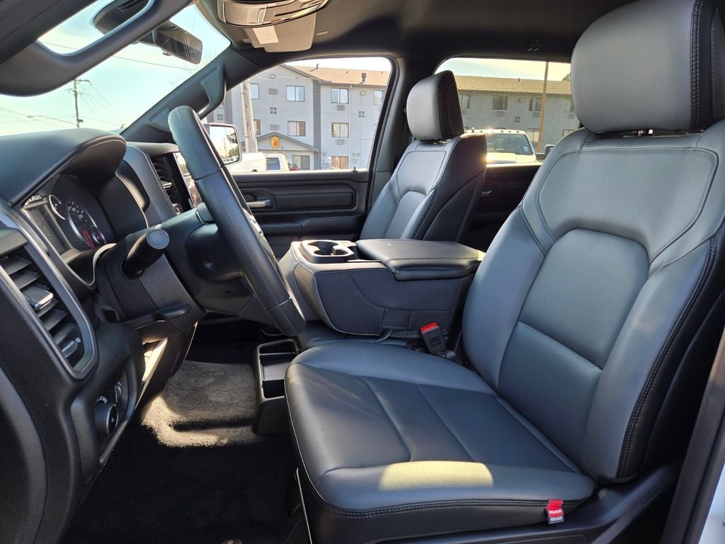 2025 RAM Ram 1500 RAM 1500 TRADESMAN CREW CAB 4X2 5'7' BOX