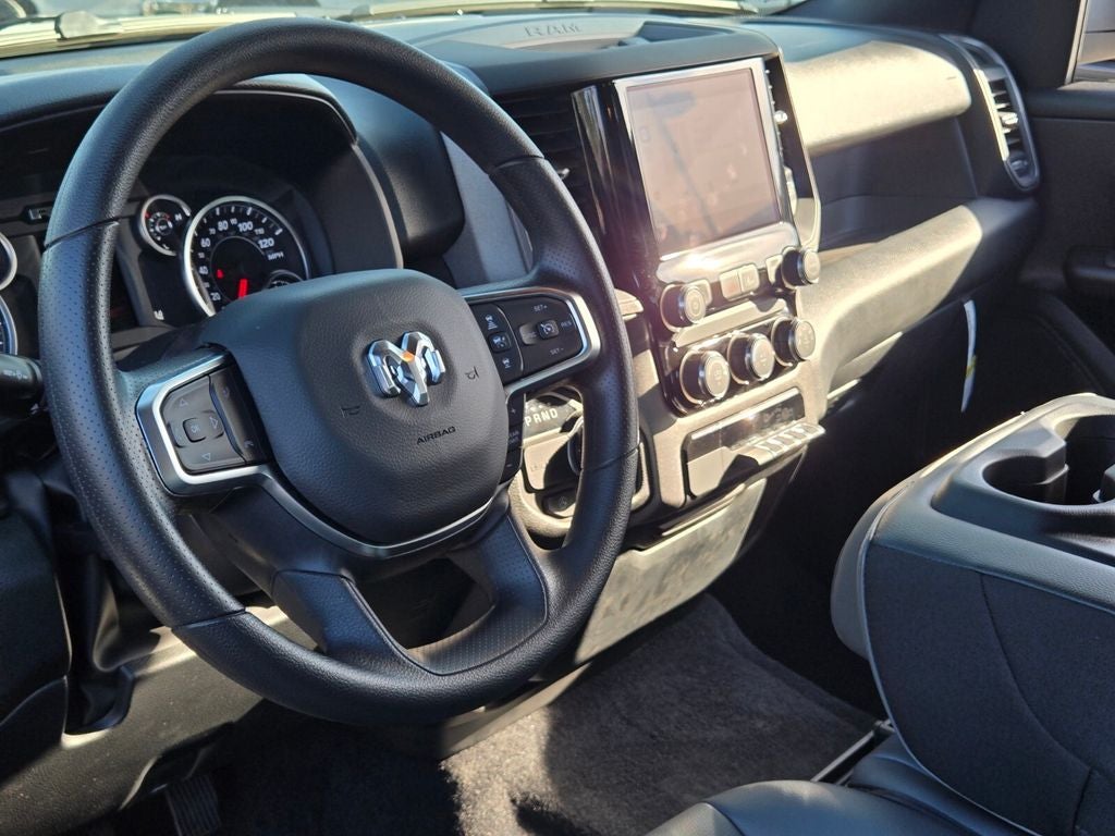 2025 RAM Ram 1500 RAM 1500 TRADESMAN CREW CAB 4X2 5'7' BOX