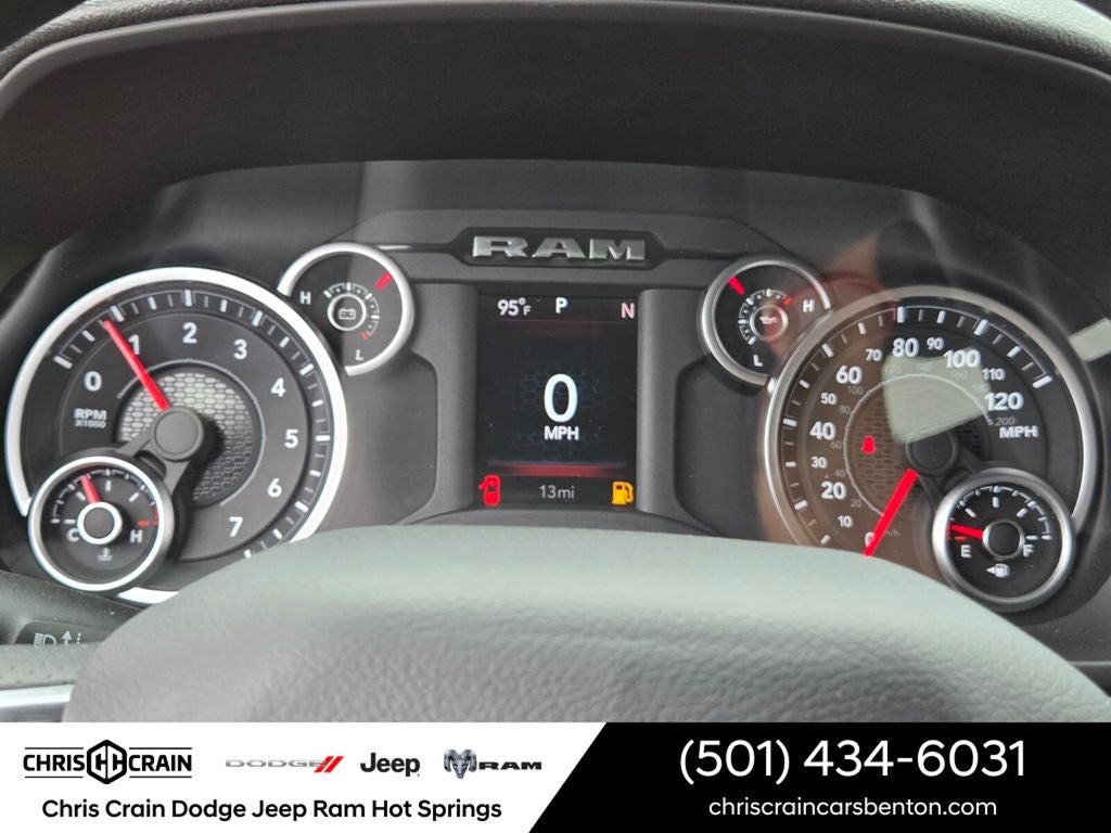 2026 RAM Ram 1500 RAM 1500 EXPRESS CREW CAB 4X4 5'7' BOX