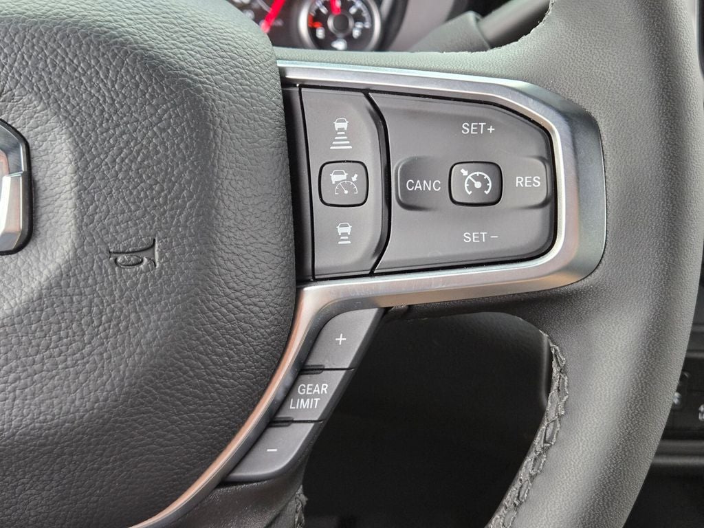 2025 RAM 2500 Big Horn Crew Cab 4x4 6'4' Box