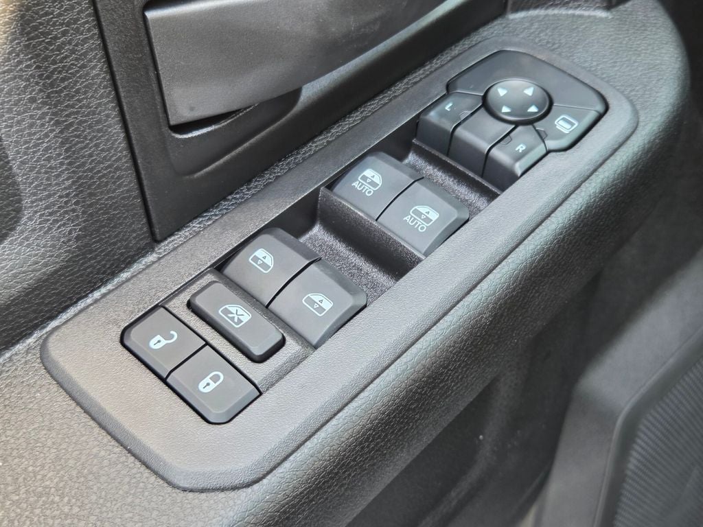 2026 RAM Ram 3500 Chassis Cab RAM 3500 TRADESMAN CREW CAB CHASSIS 4X4 60' CA