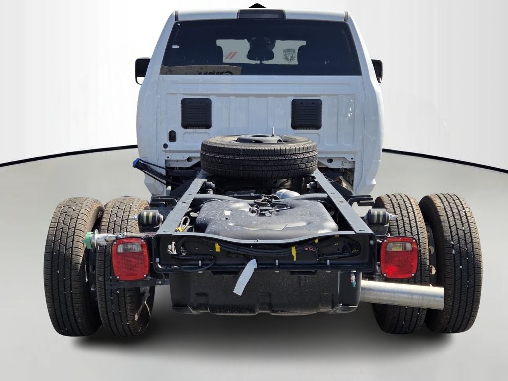 2026 RAM Ram 3500 Chassis Cab RAM 3500 TRADESMAN CREW CAB CHASSIS 4X4 60' CA