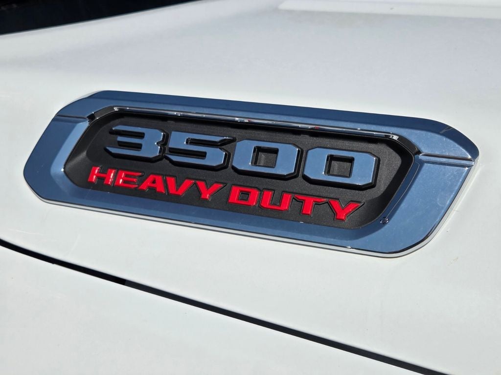 2026 RAM Ram 3500 Chassis Cab RAM 3500 TRADESMAN CREW CAB CHASSIS 4X4 60' CA