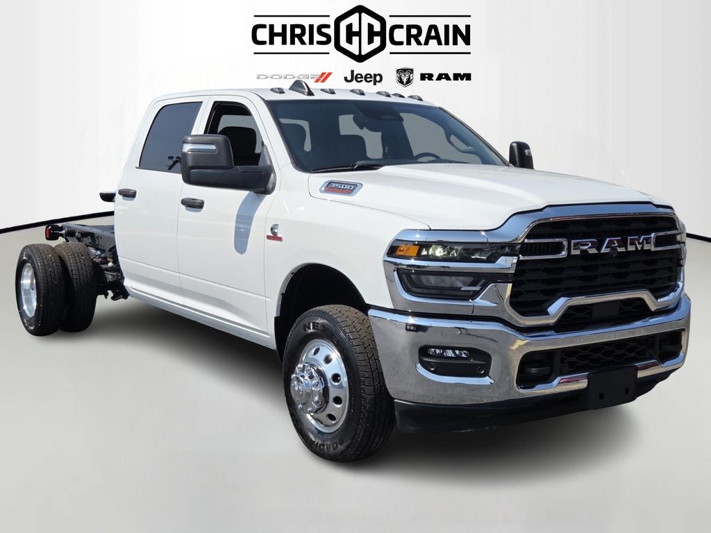 2026 RAM Ram 3500 Chassis Cab RAM 3500 TRADESMAN CREW CAB CHASSIS 4X4 60' CA