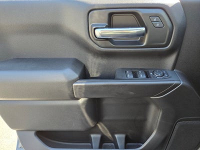 2024 Chevrolet Silverado 1500 4WD Crew Cab Short Bed Custom