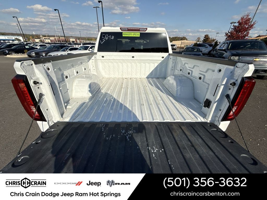 2023 GMC Sierra 1500 4WD Crew Cab Short Box SLT