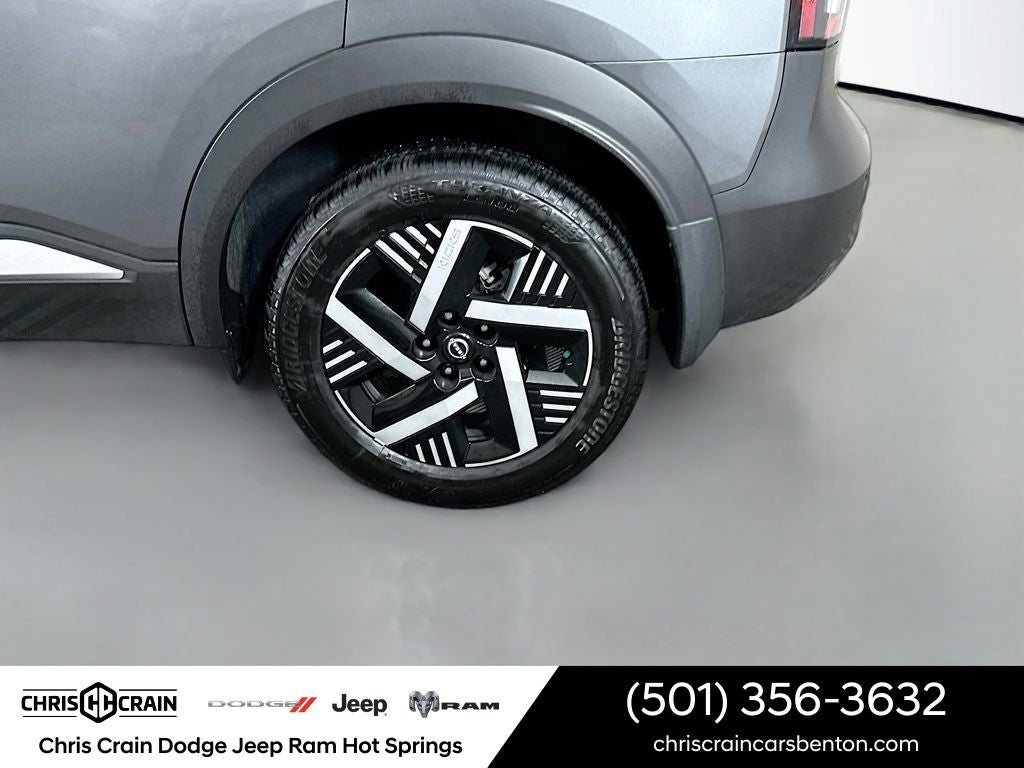 2025 Nissan Kicks SV