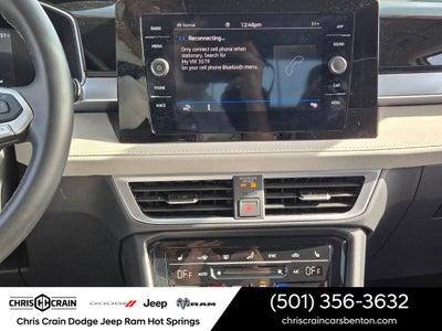 2025 Volkswagen Taos 1.5T SE