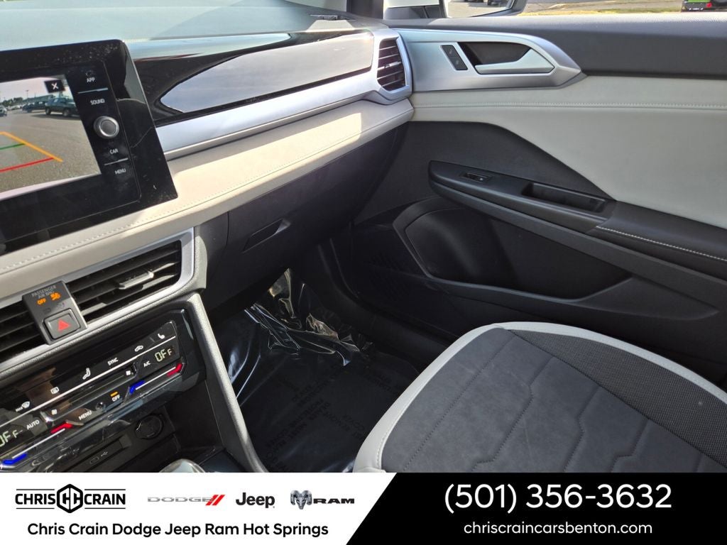 2025 Volkswagen Taos 1.5T SE