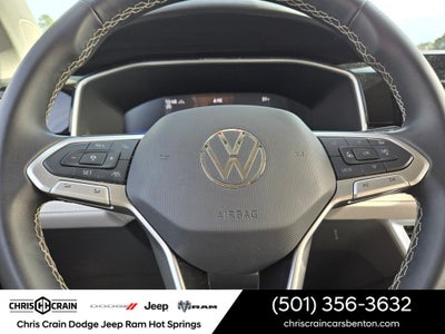 2025 Volkswagen Taos 1.5T SE