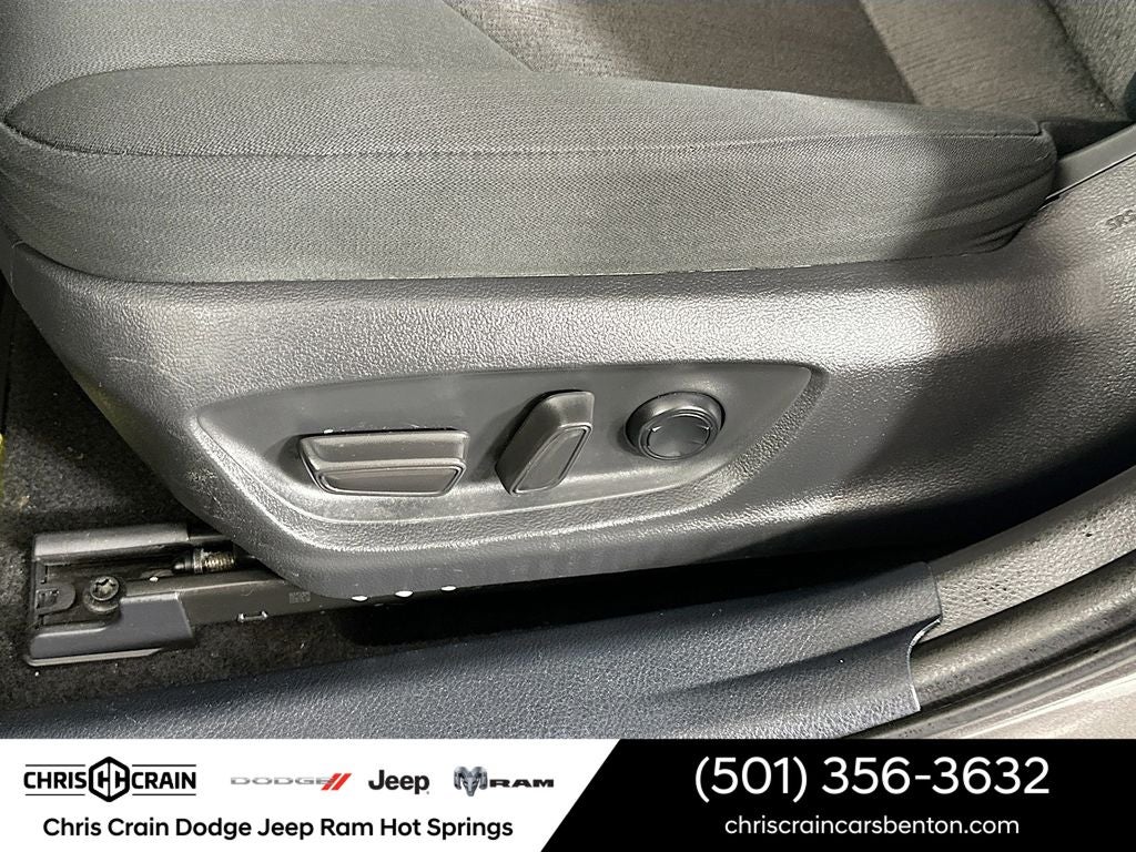 2020 Toyota Camry LE AWD