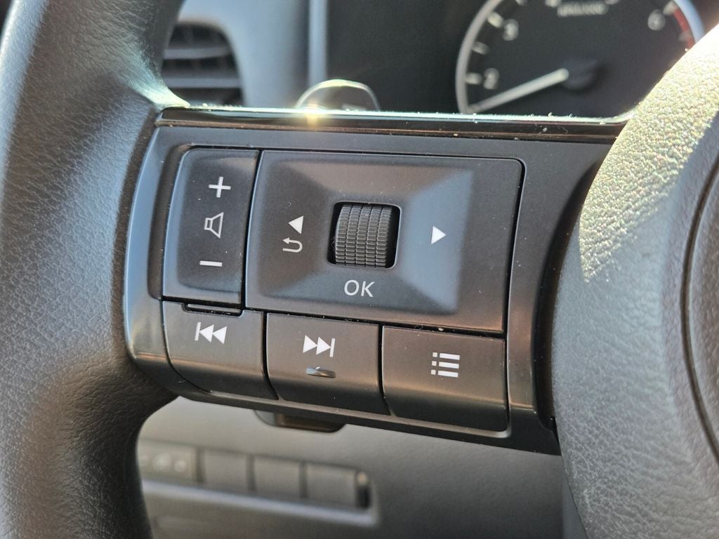 2022 Nissan Rogue SV FWD