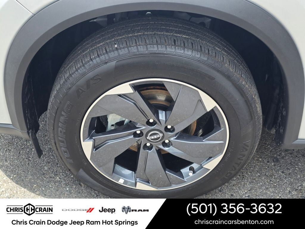 2025 Nissan Rogue SV FWD