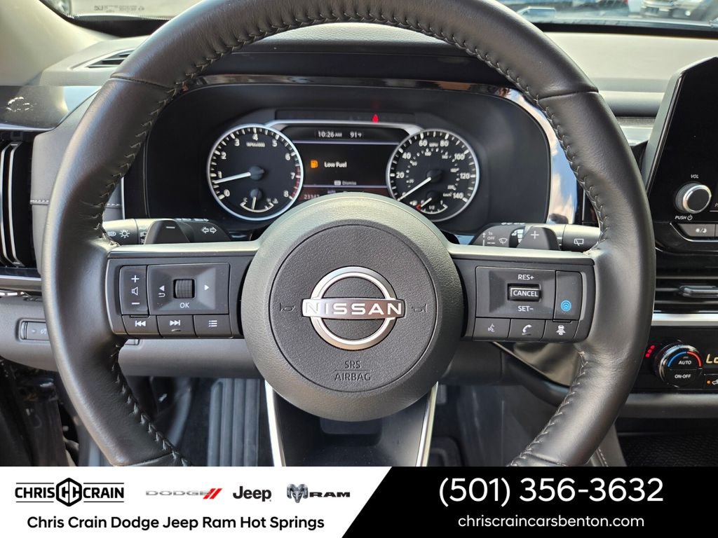 2024 Nissan Pathfinder SV