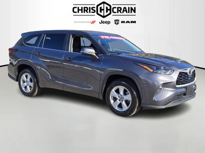 2024 Toyota Highlander LE