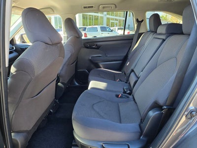 2024 Toyota Highlander LE