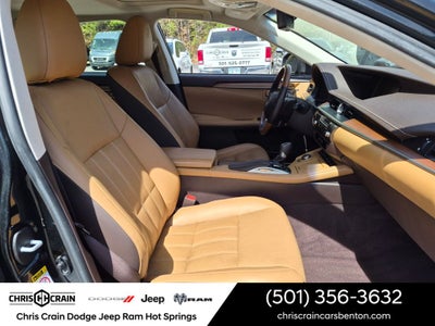 2016 Lexus ES 300h 300h