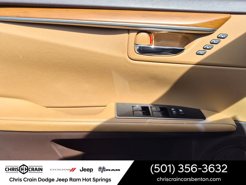 2016 Lexus ES 300h 300h