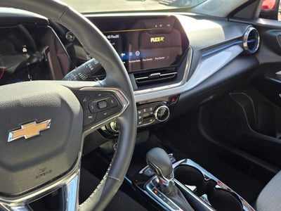 2025 Chevrolet Trax FWD LT