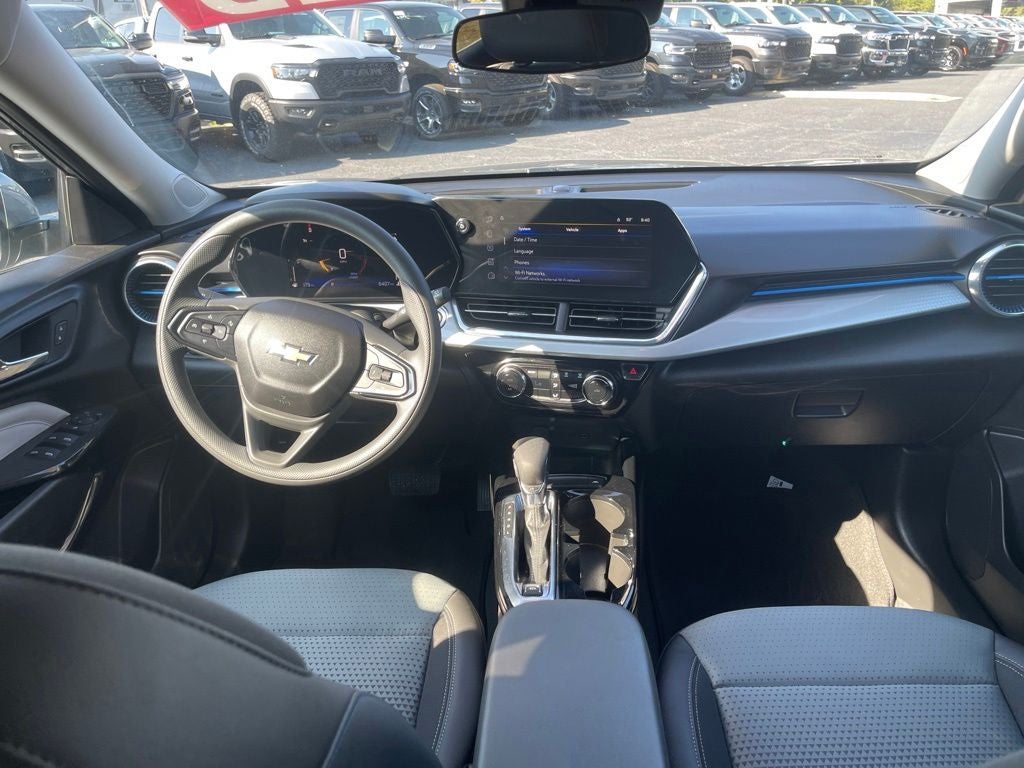 2026 Chevrolet Trax FWD LT