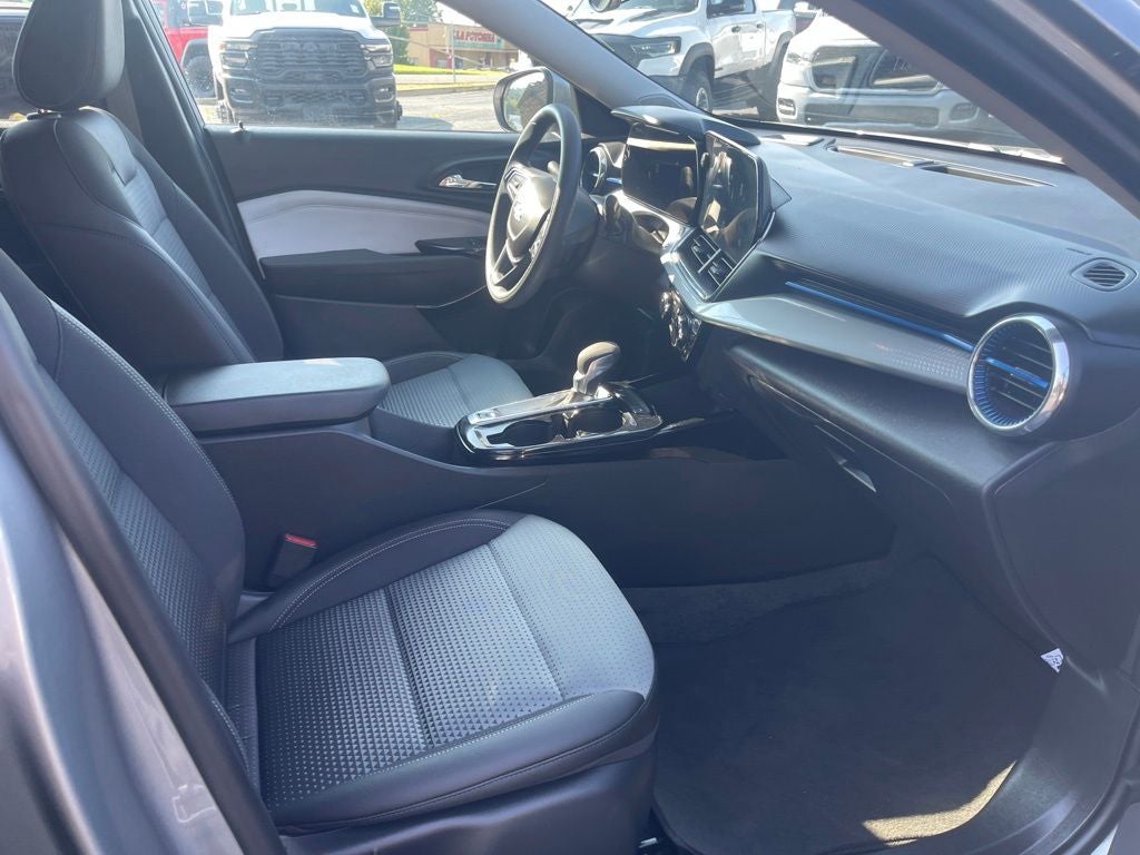 2026 Chevrolet Trax FWD LT