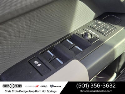 2024 Land Rover Defender 110 P400 X-Dynamic SE