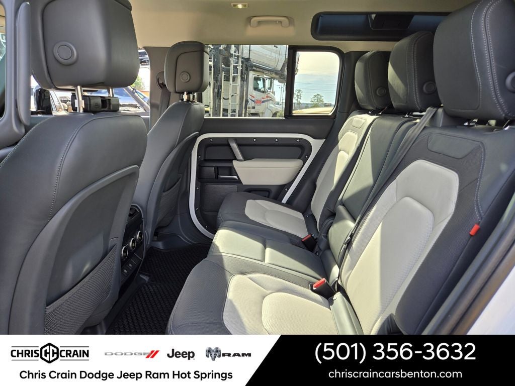 2024 Land Rover Defender 110 P400 X-Dynamic SE