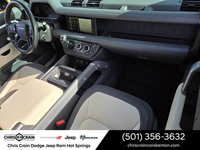 2024 Land Rover Defender 110 P400 X-Dynamic SE