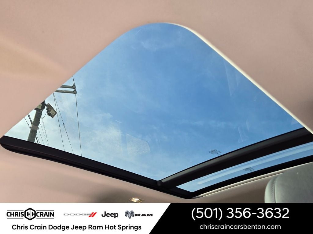 2024 Land Rover Defender 110 P400 X-Dynamic SE