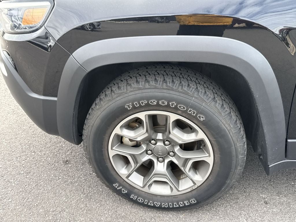 2022 Jeep Cherokee Trailhawk