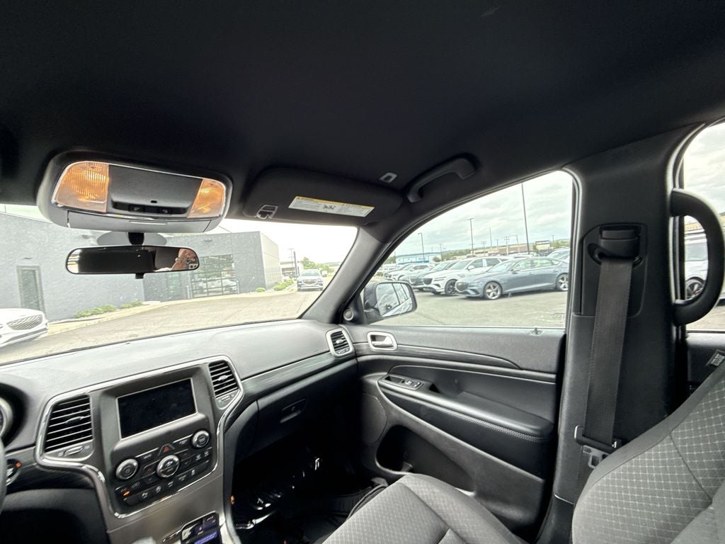 2019 Jeep Grand Cherokee Laredo E