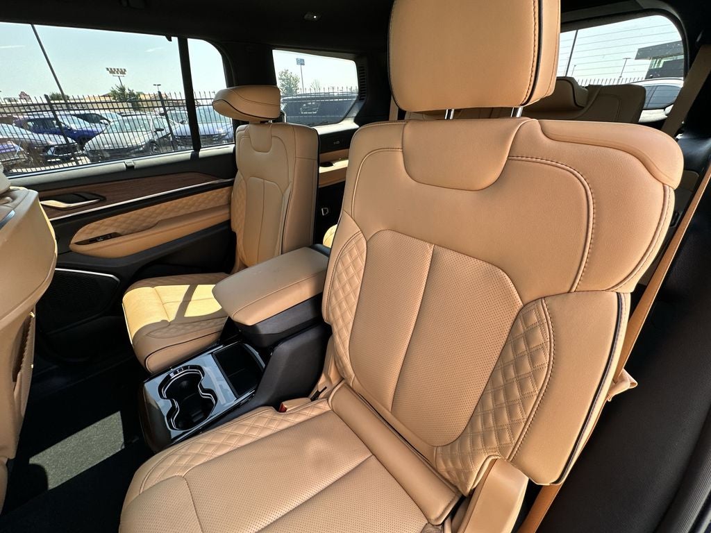 2024 Jeep Grand Cherokee L Summit