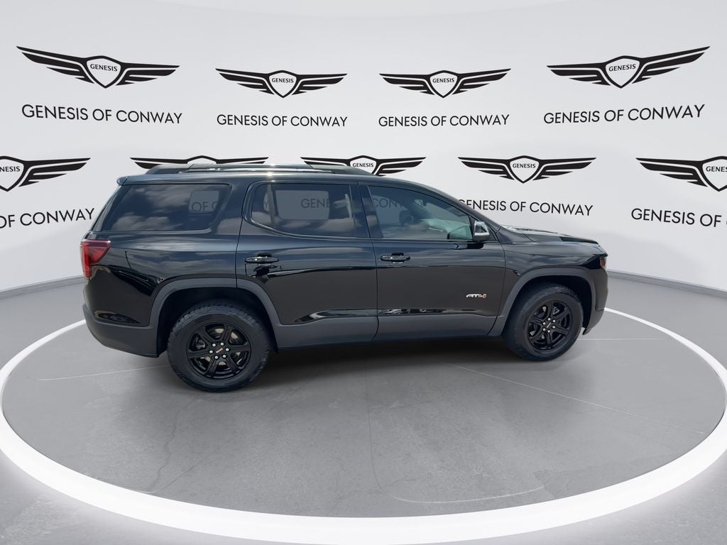 2023 GMC Acadia AT4