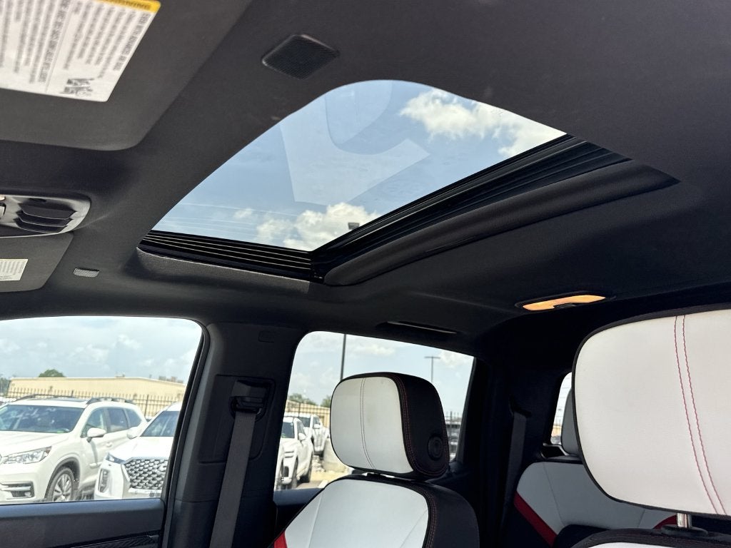 2023 GMC Canyon AT4X