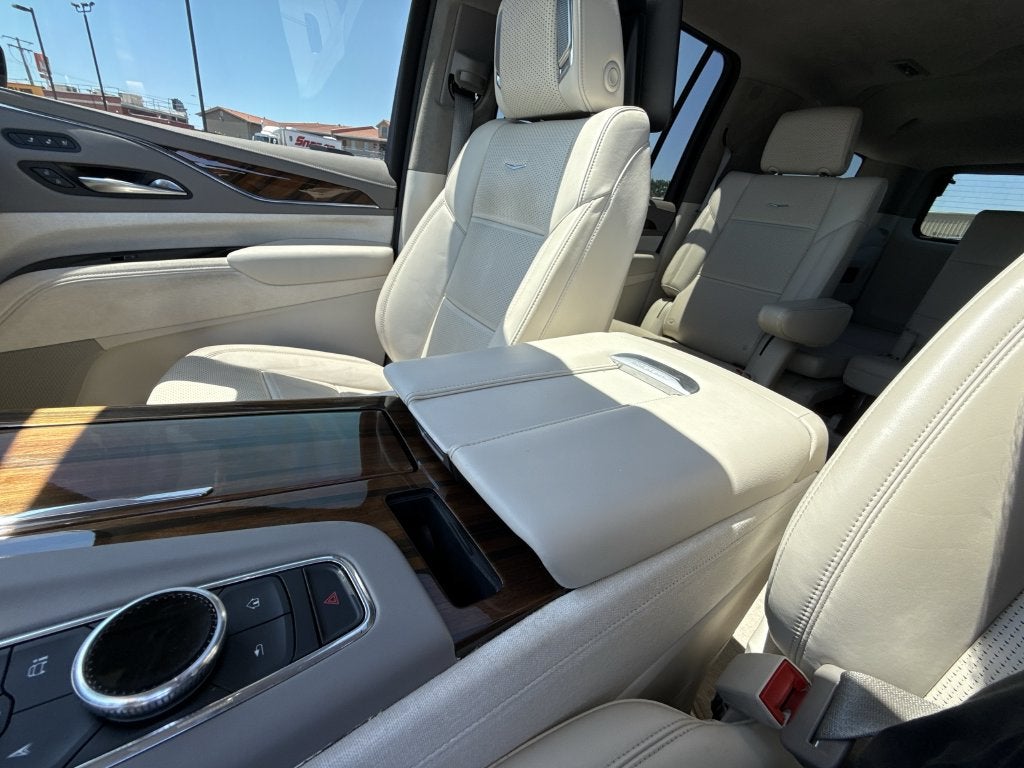 2024 Cadillac Escalade ESV Sport Platinum