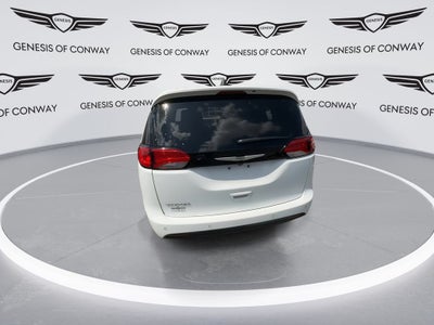 2025 Chrysler Voyager LX
